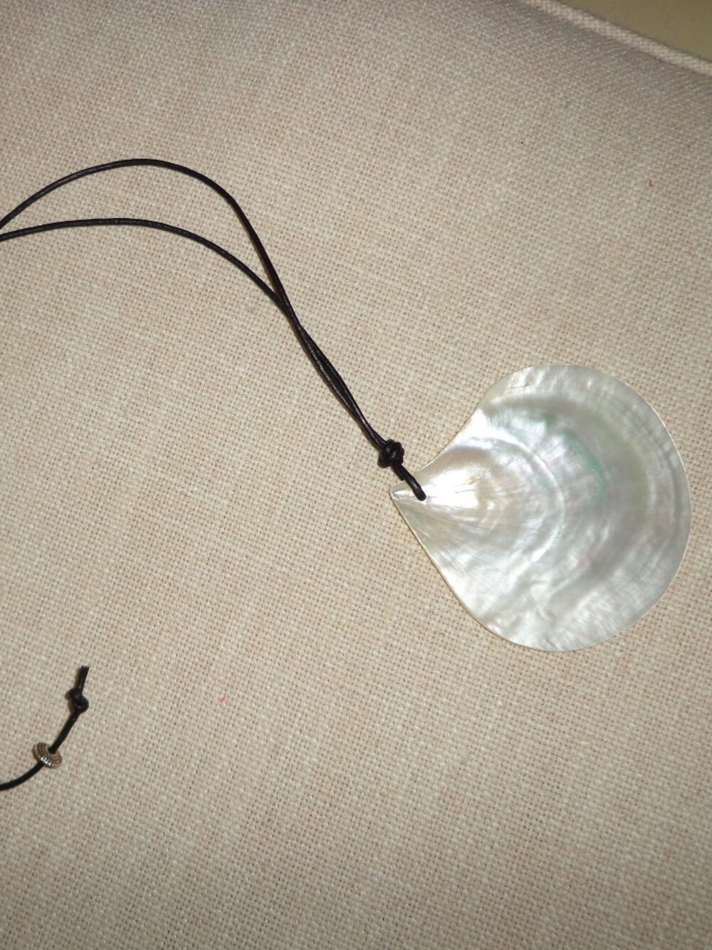 NEWHand Crafted / Hand Polished Mother of Pearl Necklace Leather Cord Adjustable